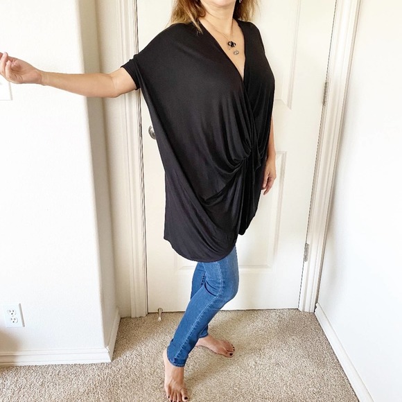 Luxe Draped Relaxed Oversized Short Sleeve Tunic Black Size Small - Picture 1 of 8